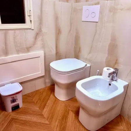 Centro Lulu House Апартаменты *